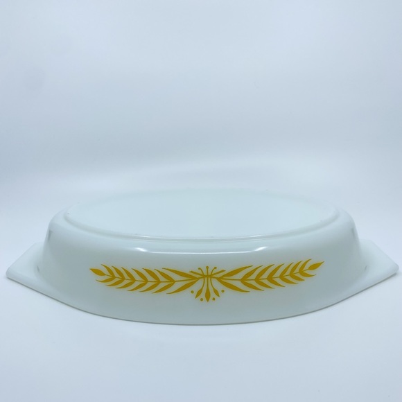 Vintage 1960 Pyrex Royal Wheat Divided Dish 1.5 Quarts 063 - Picture 7 of 9